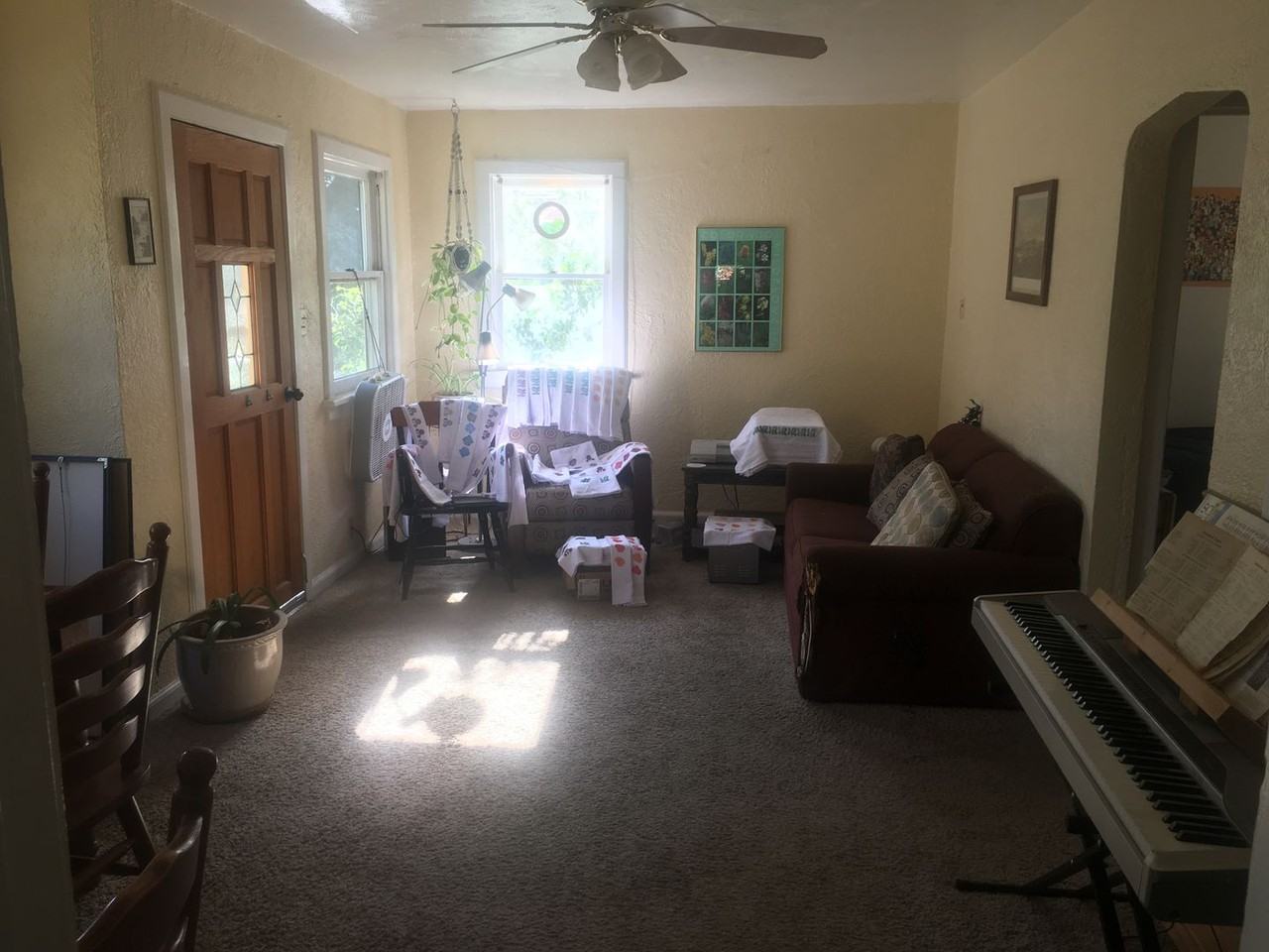 534 Dewey Ave - Photo 2 of 11