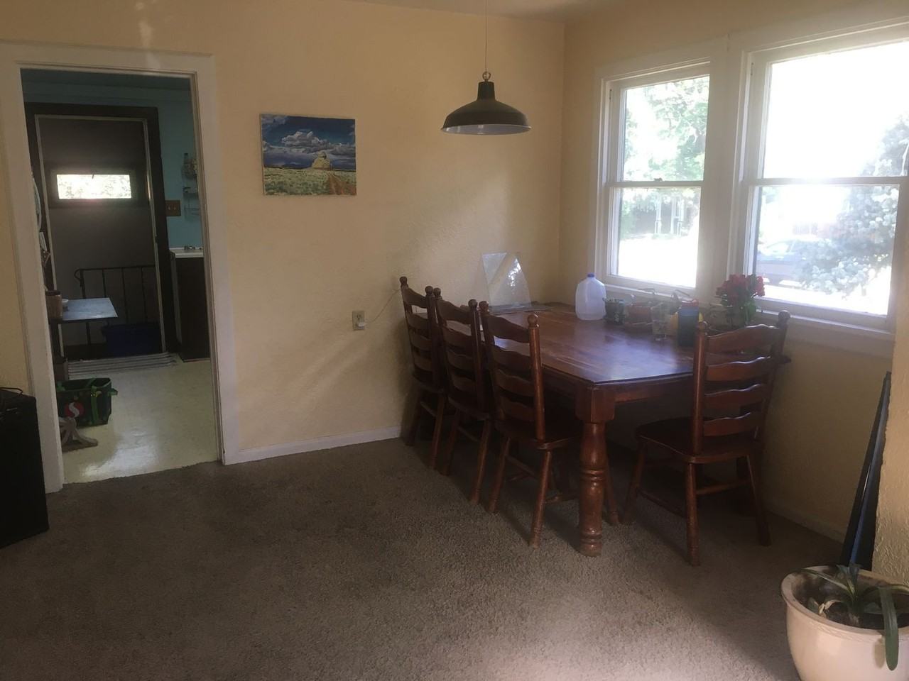 534 Dewey Ave - Photo 3 of 11