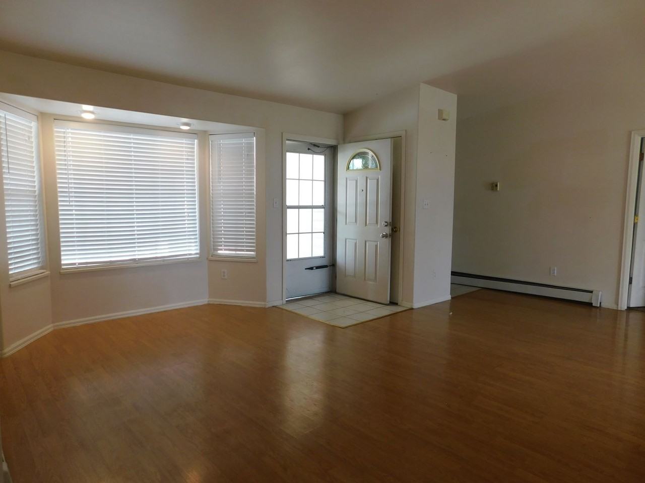 2963 Bookcliff Ave - Photo 3 of 18