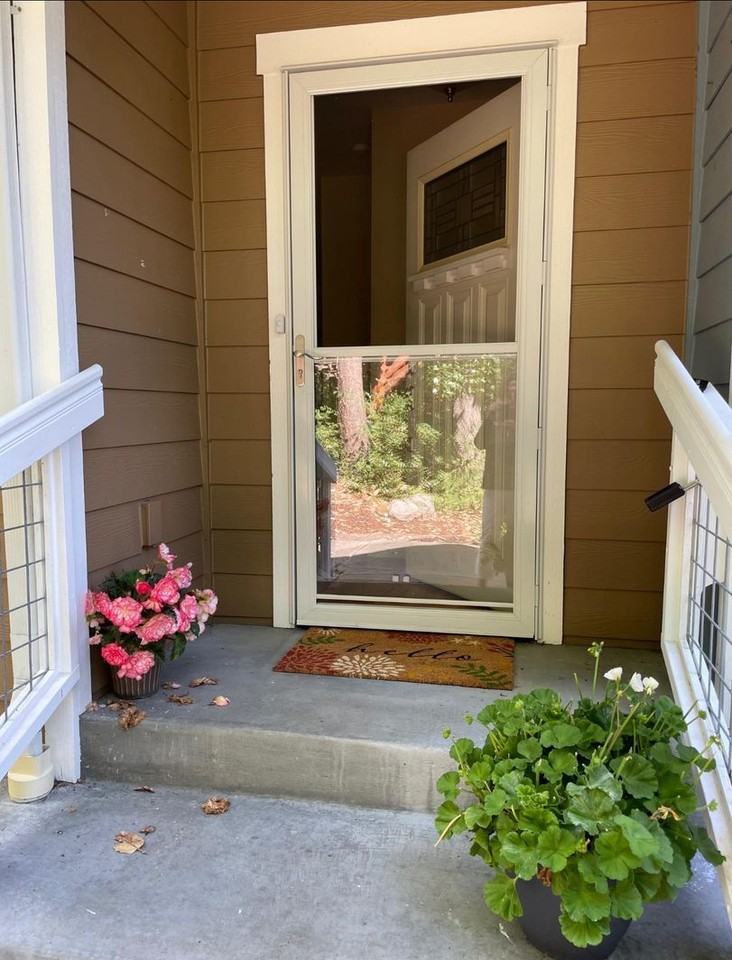 220 Nw 1st St - Photo 3 of 28