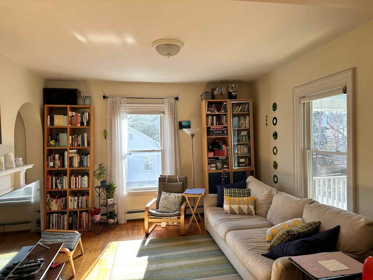 92 Walker St - Photo 2 of 13