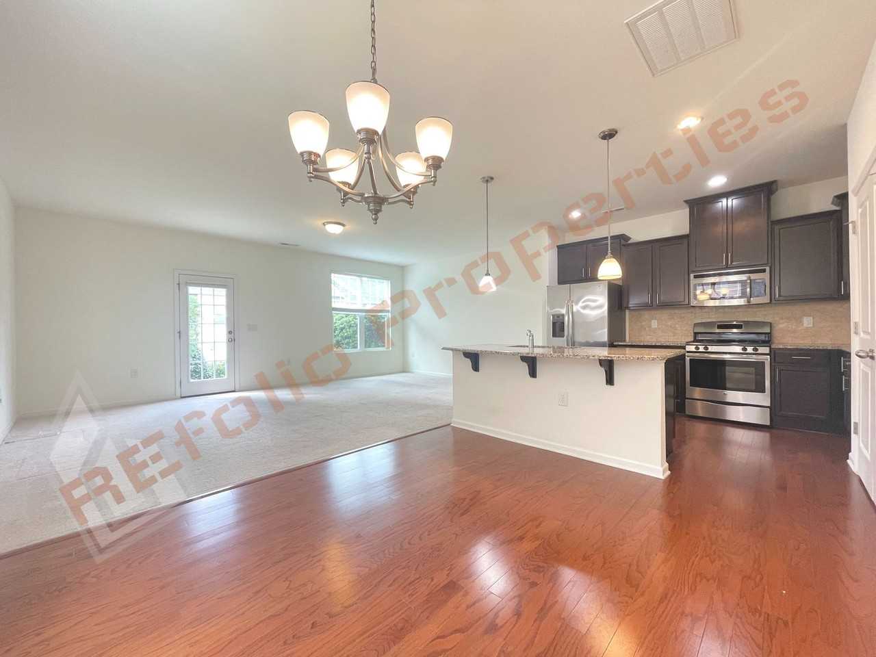 606 Briarcliff St - Photo 2 of 25