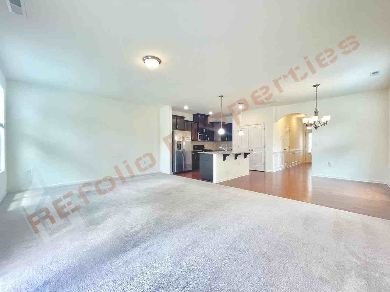 606 Briarcliff St - Photo 6 of 25