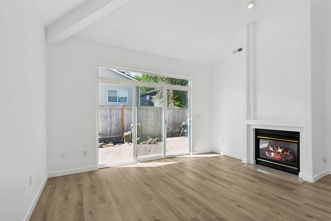 16606 35th Ave Se - Photo 6 of 34