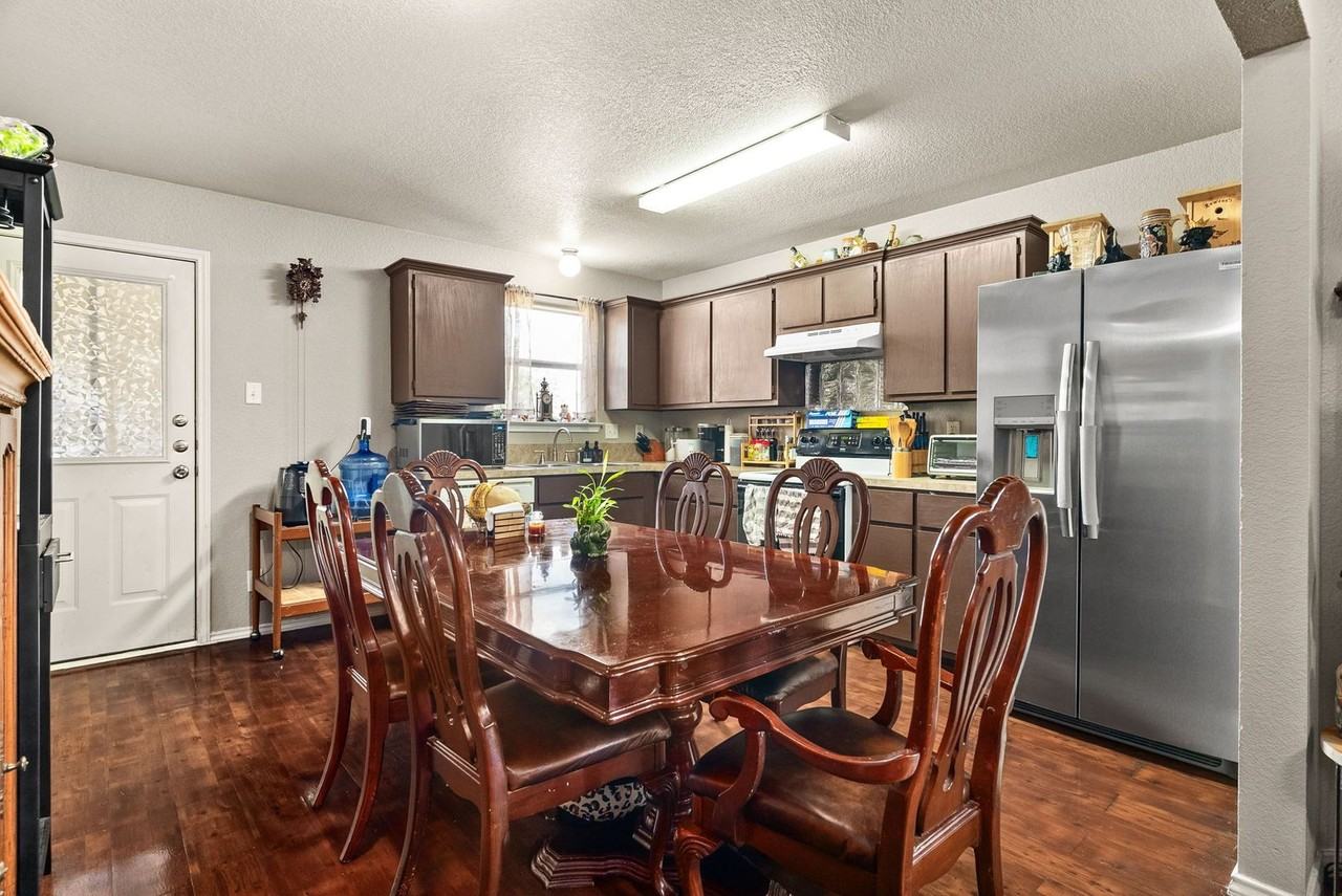 3901 Kevin Shaw Dr - Photo 7 of 15