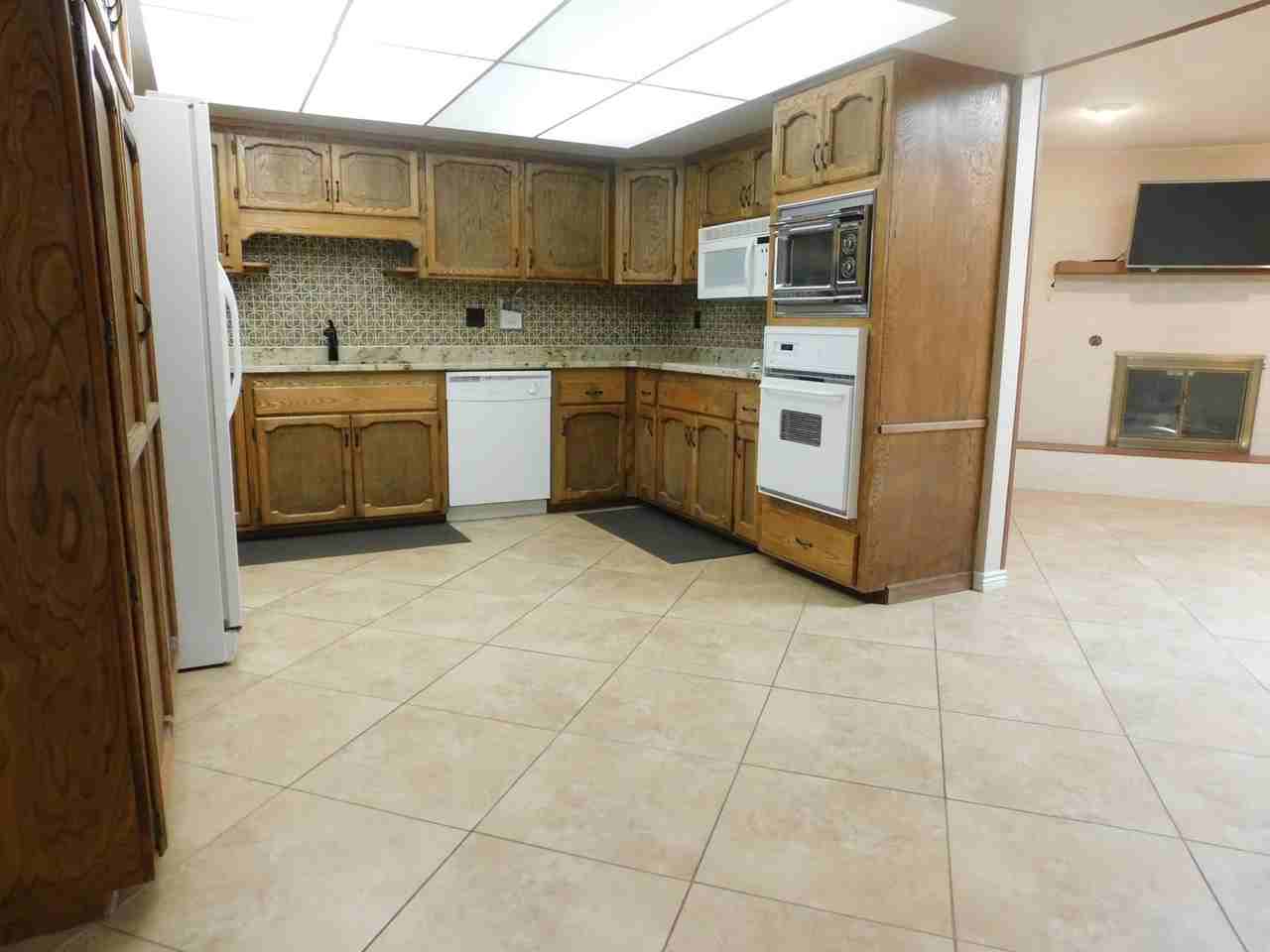 2700 G Rd #8C - Photo 7 of 21