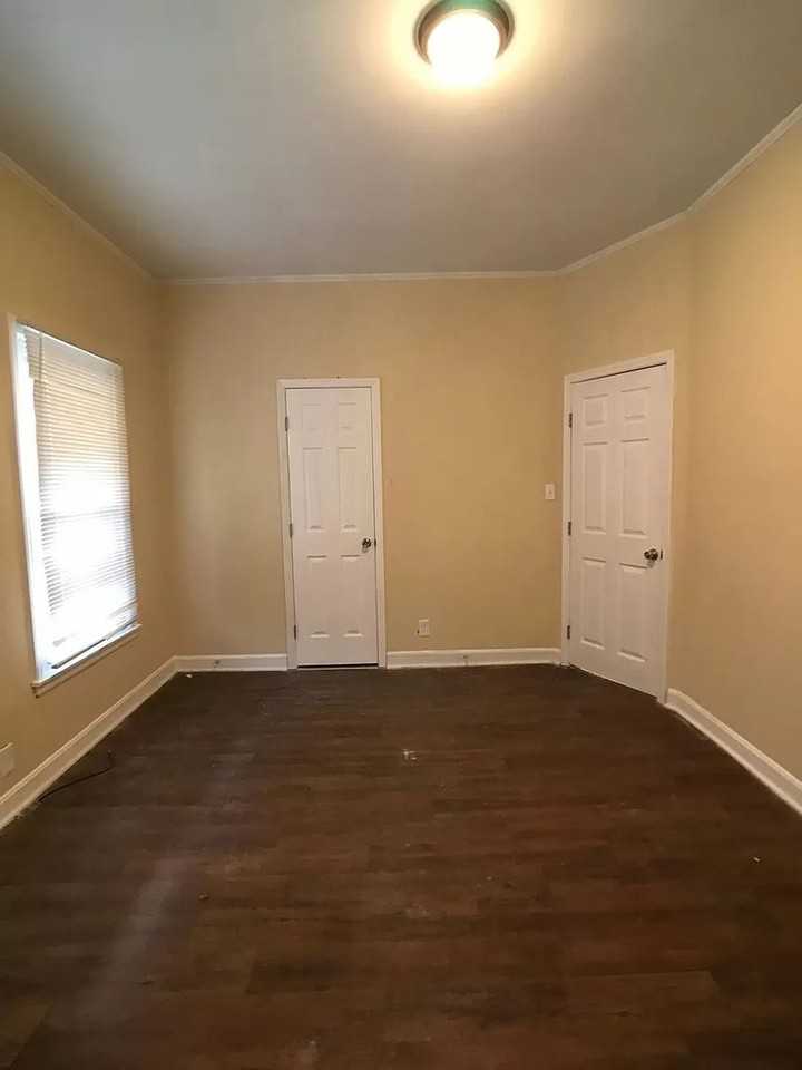 8600 Moores Chapel Rd - Photo 2 of 8