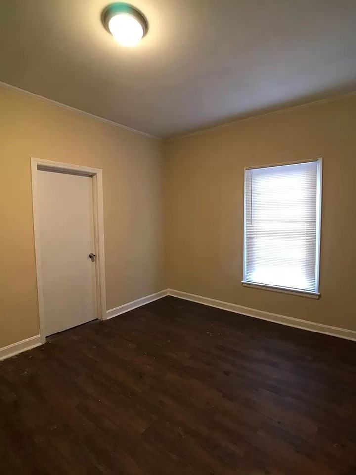 8600 Moores Chapel Rd - Photo 5 of 8