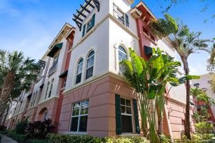 1033 Northeast 17th Way - Photo 1 of 1