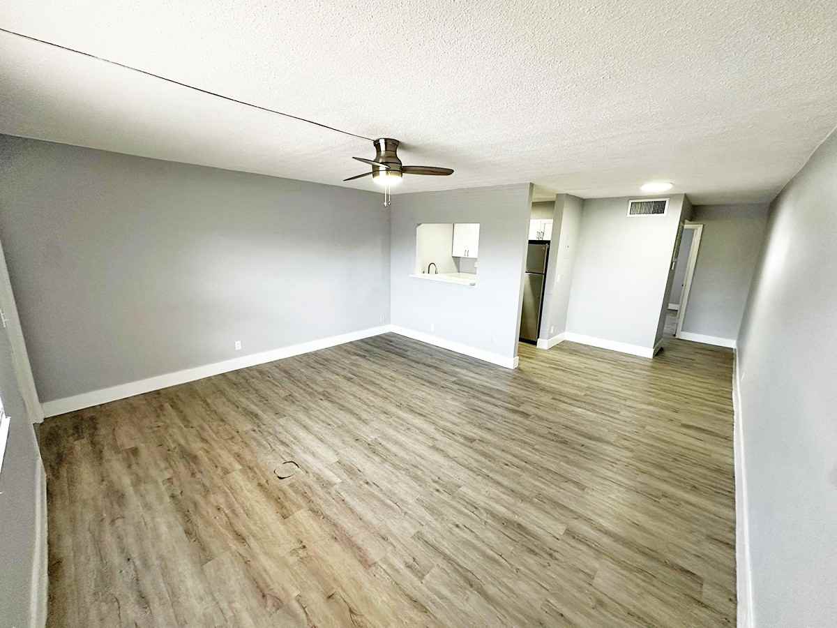 1300 Northeast 3rd Street - Photo 4 of 50