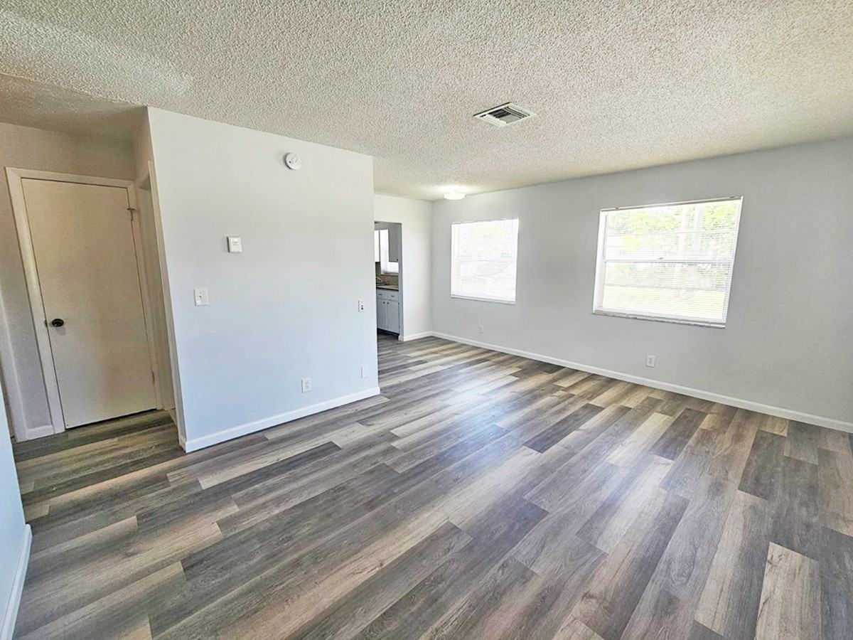 4523 Gulfstream Road - Photo 7 of 20