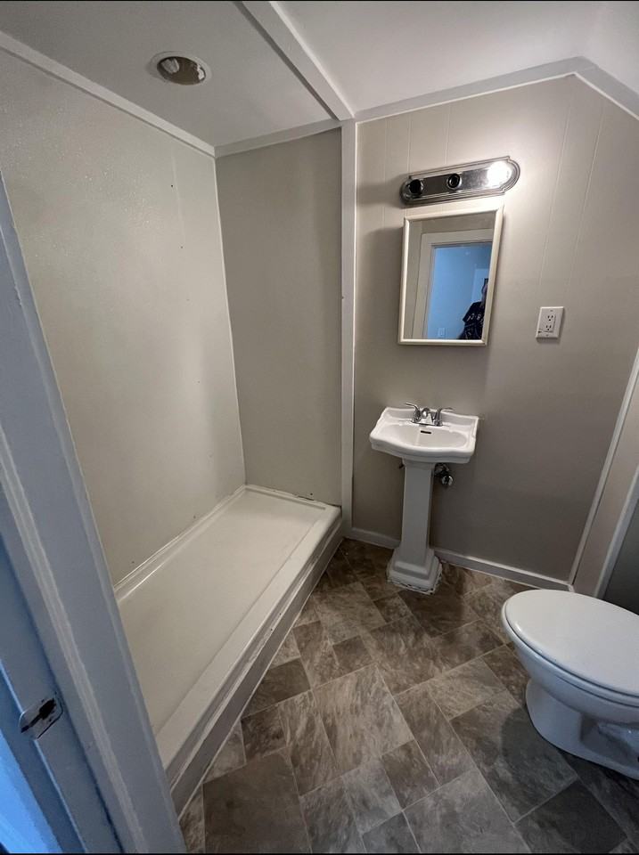 2408 Brown Street - Photo 3 of 7