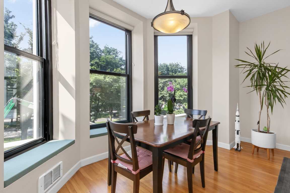 160 Commonwealth Ave #213 - Photo 3 of 20