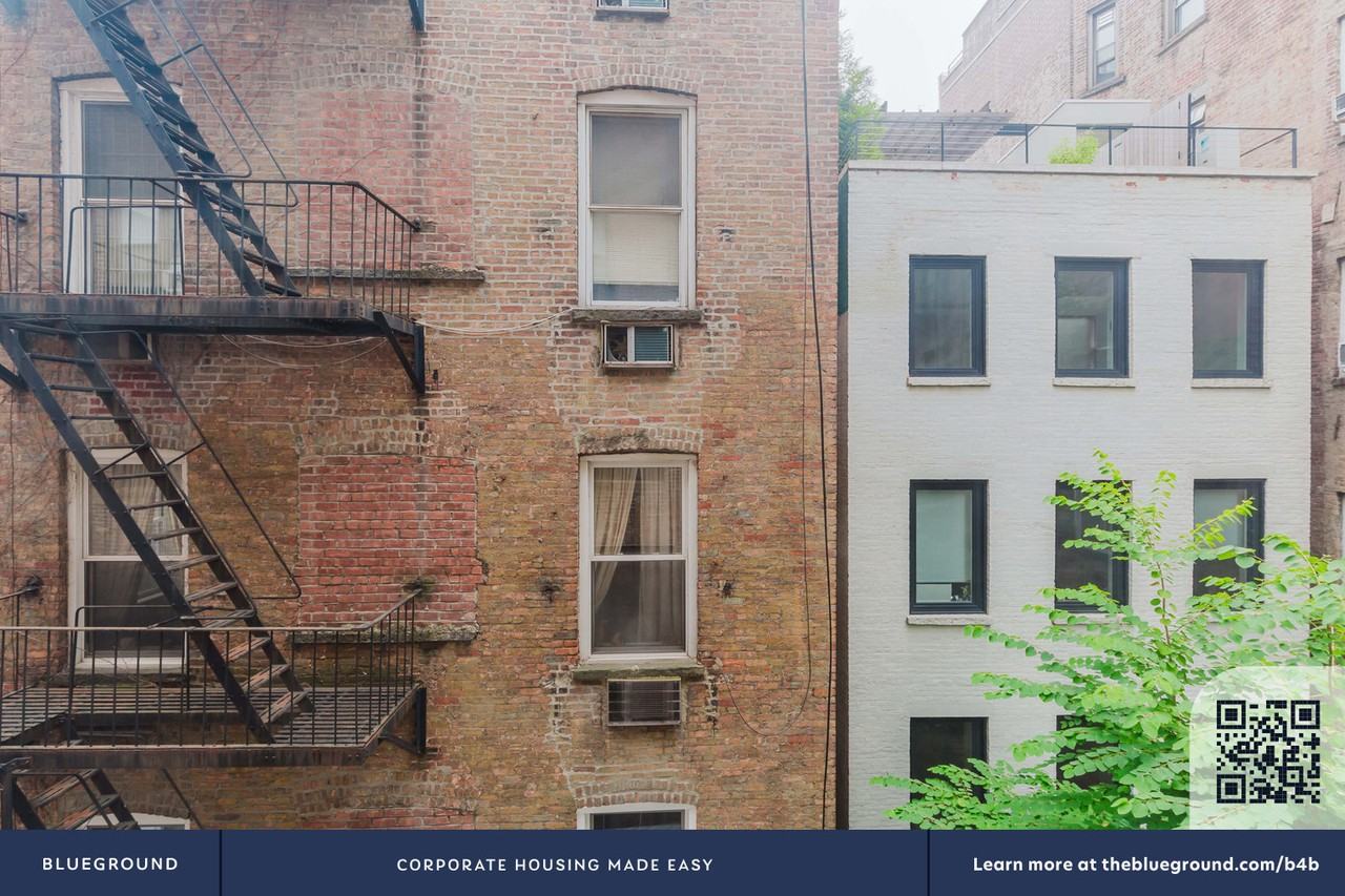 290 West 12th Street - Photo 6 of 27