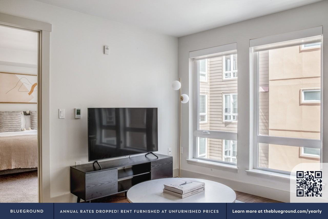 10595 Main Street - Photo 4 of 60