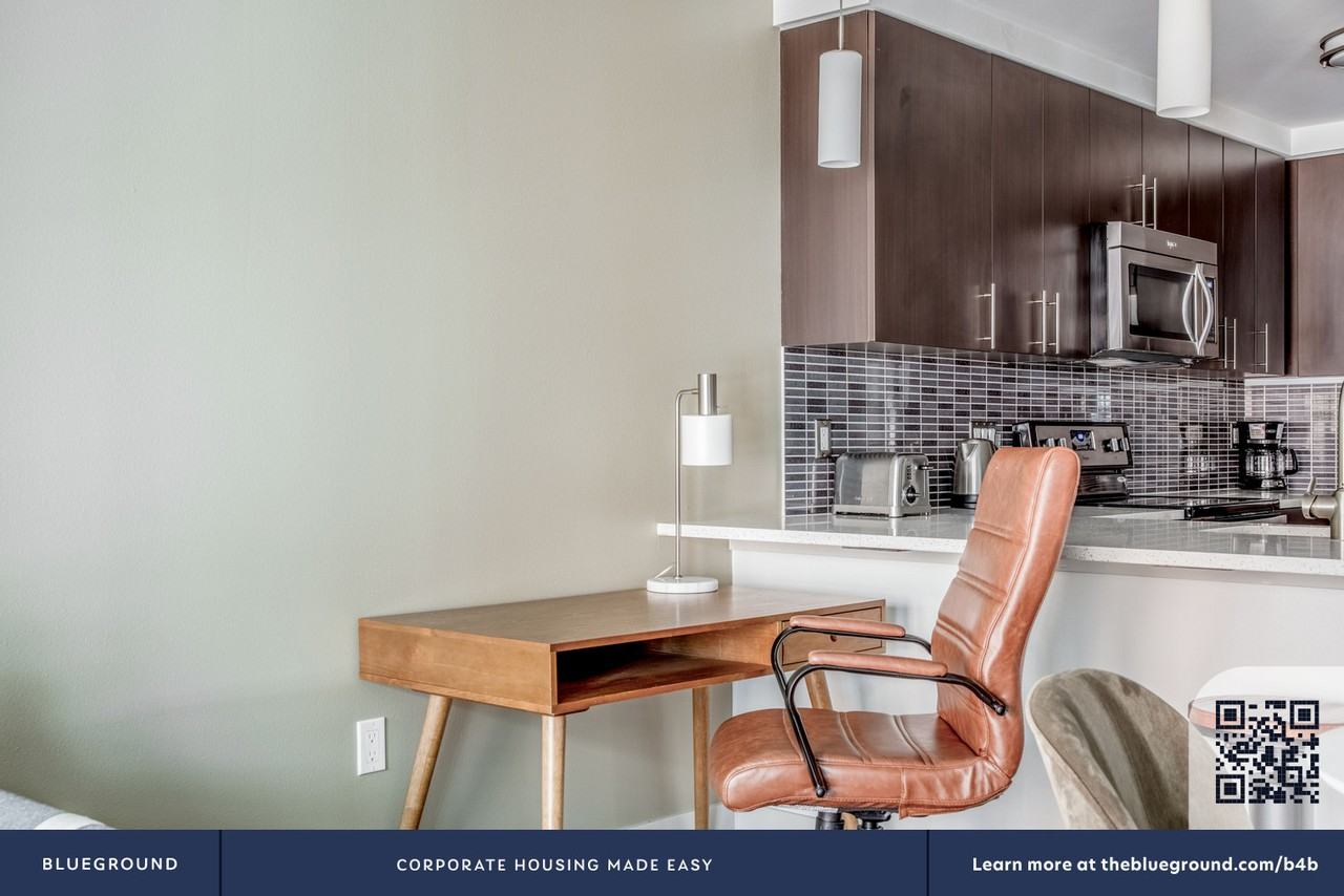 10595 Main Street - Photo 6 of 60