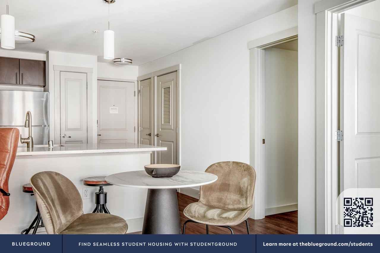 10595 Main Street - Photo 7 of 60