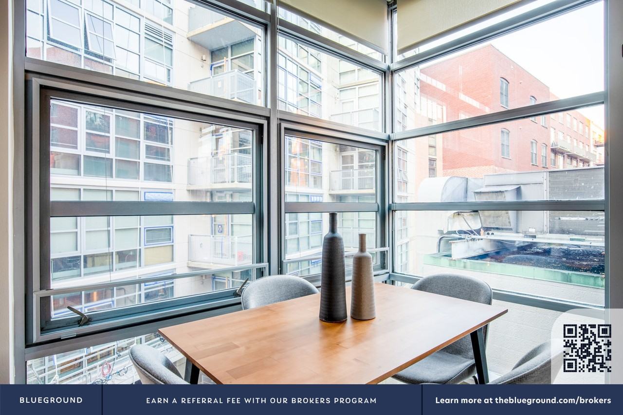 1445 P Street Northwest - Photo 4 of 20