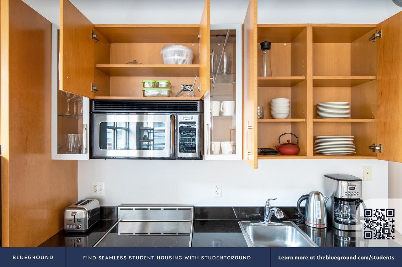 1445 P Street Northwest - Photo 6 of 20