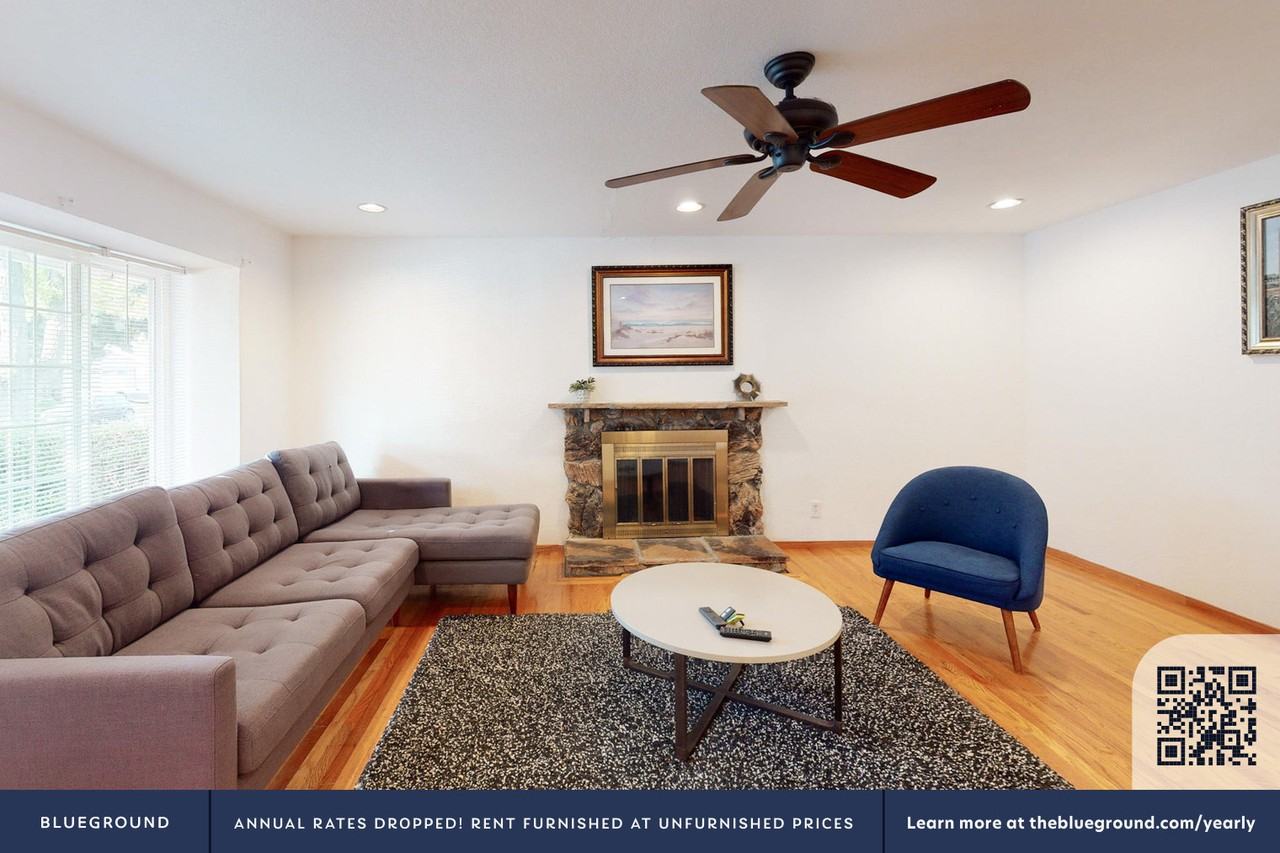 3051 Mark Ave #1510 - Photo 3 of 16