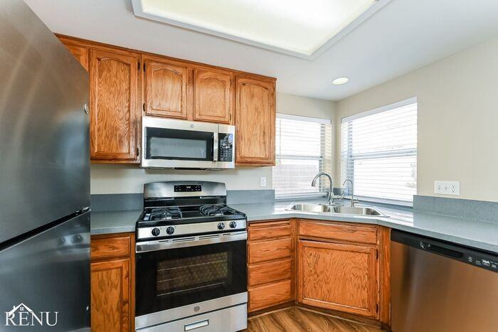 7672 Little Valley Ave - Photo 3 of 18