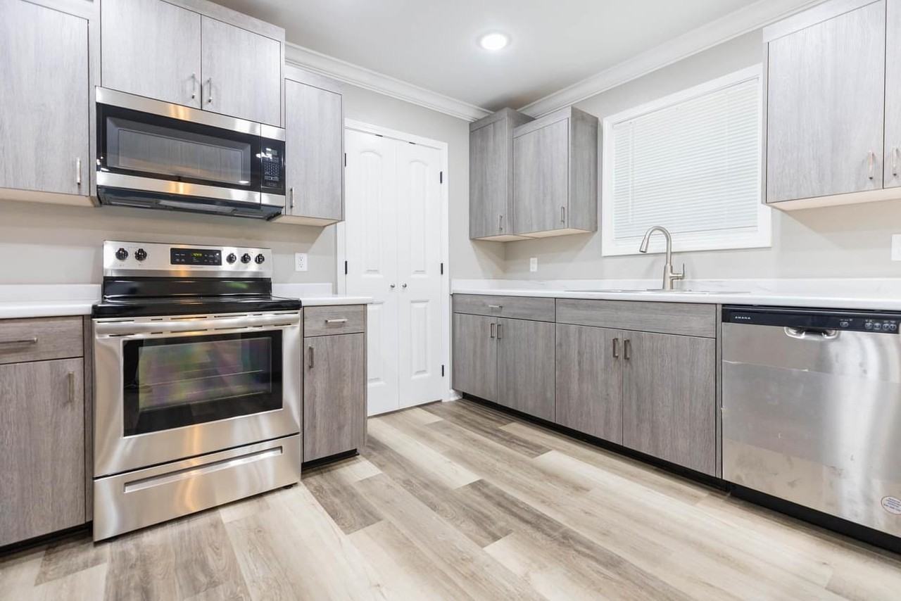 313 N High St #A - Photo 5 of 19