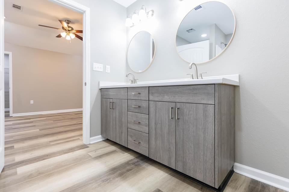 313 N High St #A - Photo 6 of 19