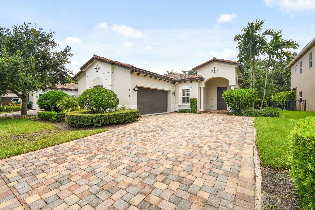 193 Porgee Rock Pl #NA - Photo 2 of 50
