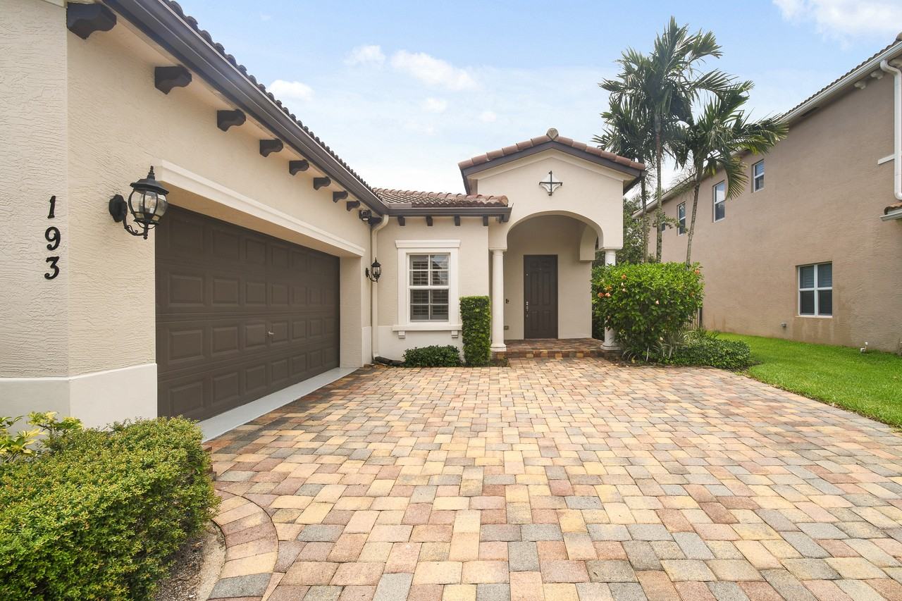 193 Porgee Rock Pl #NA - Photo 3 of 50