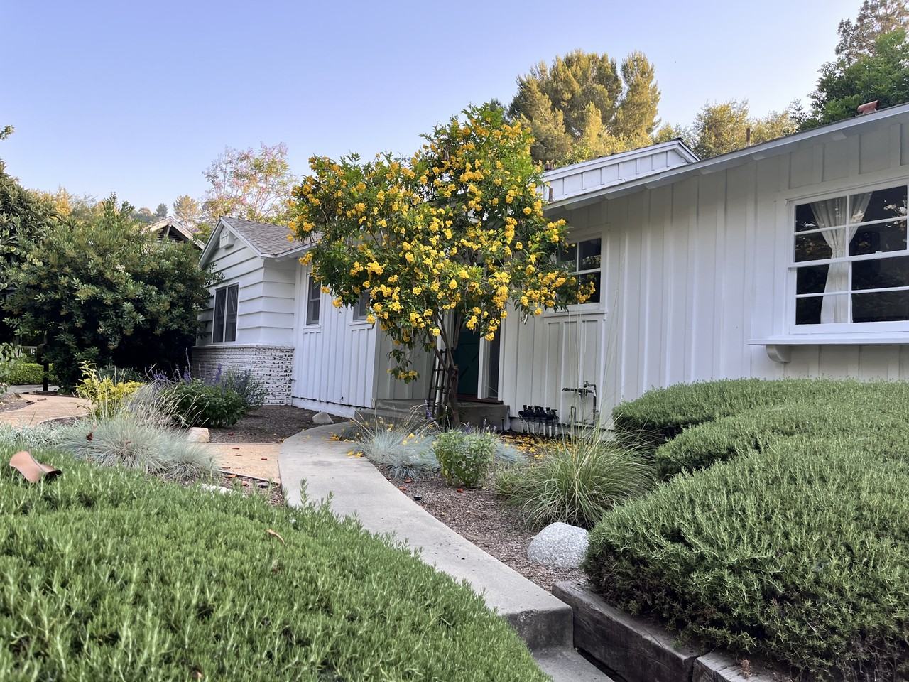 659 Linda Vista Ave #NA - Photo 2 of 47