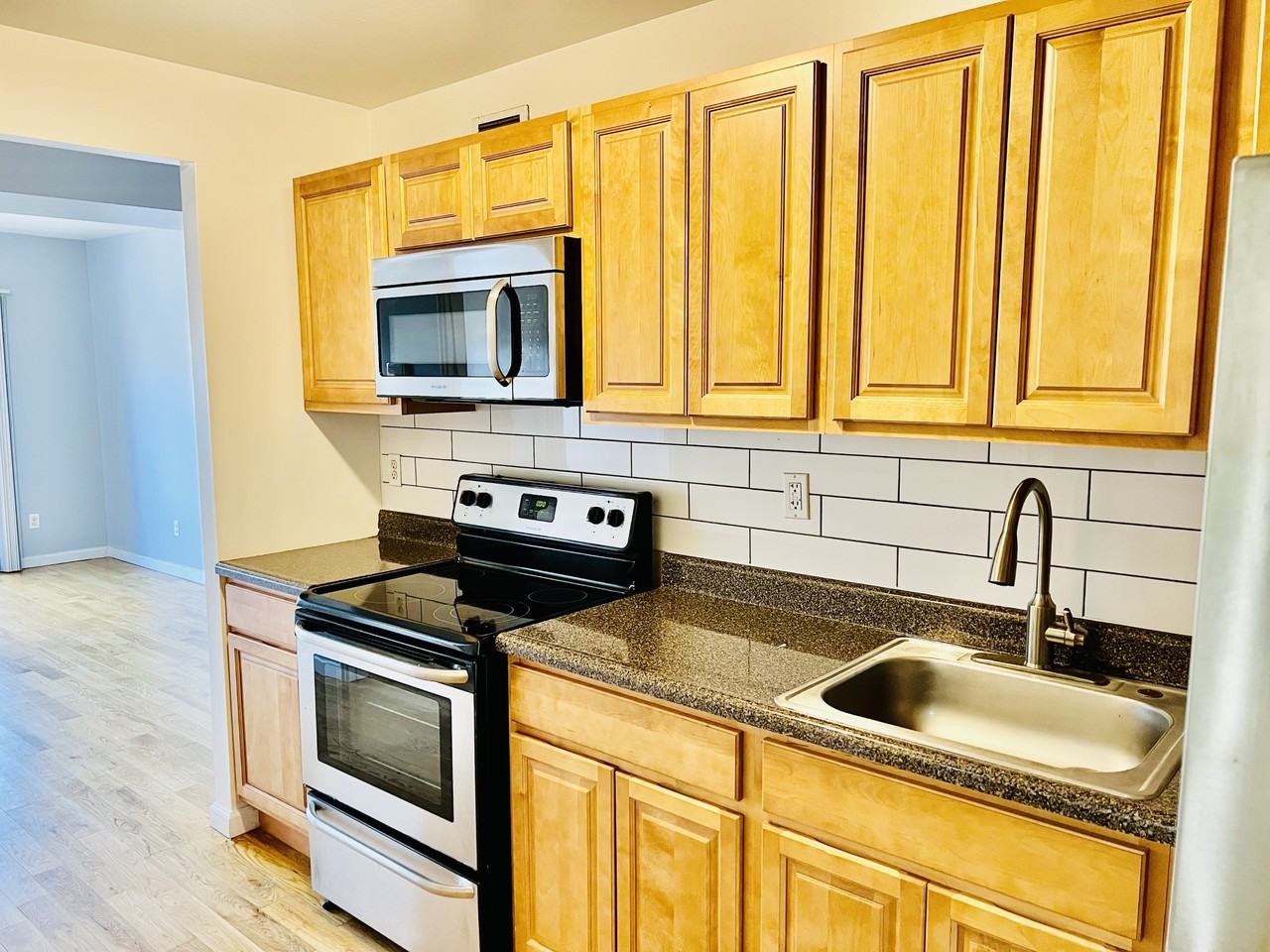 147 Main Street #5D - Photo 2 of 10