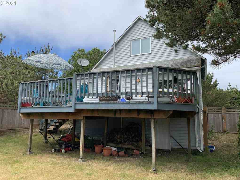 325 8th Ave #NA - Photo 3 of 12
