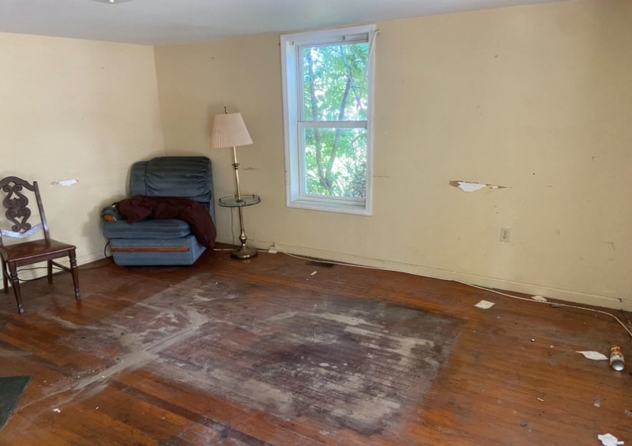 206 E Main St - Photo 7 of 9