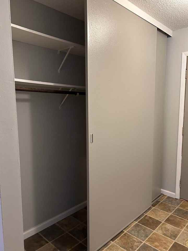 PERSAUD BRAMANTES APARTMENTS - Photo 5 of 8