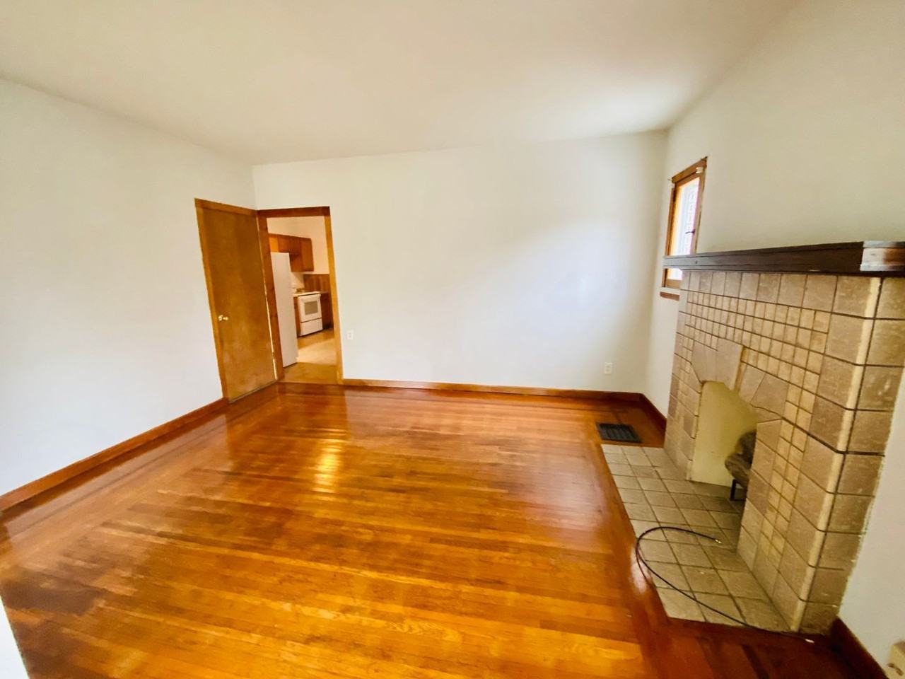 PRICE HILL - Photo 2 of 10