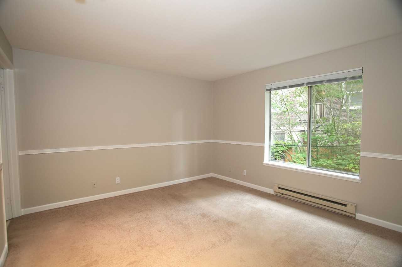 1726 Belmont Ave - Photo 6 of 9