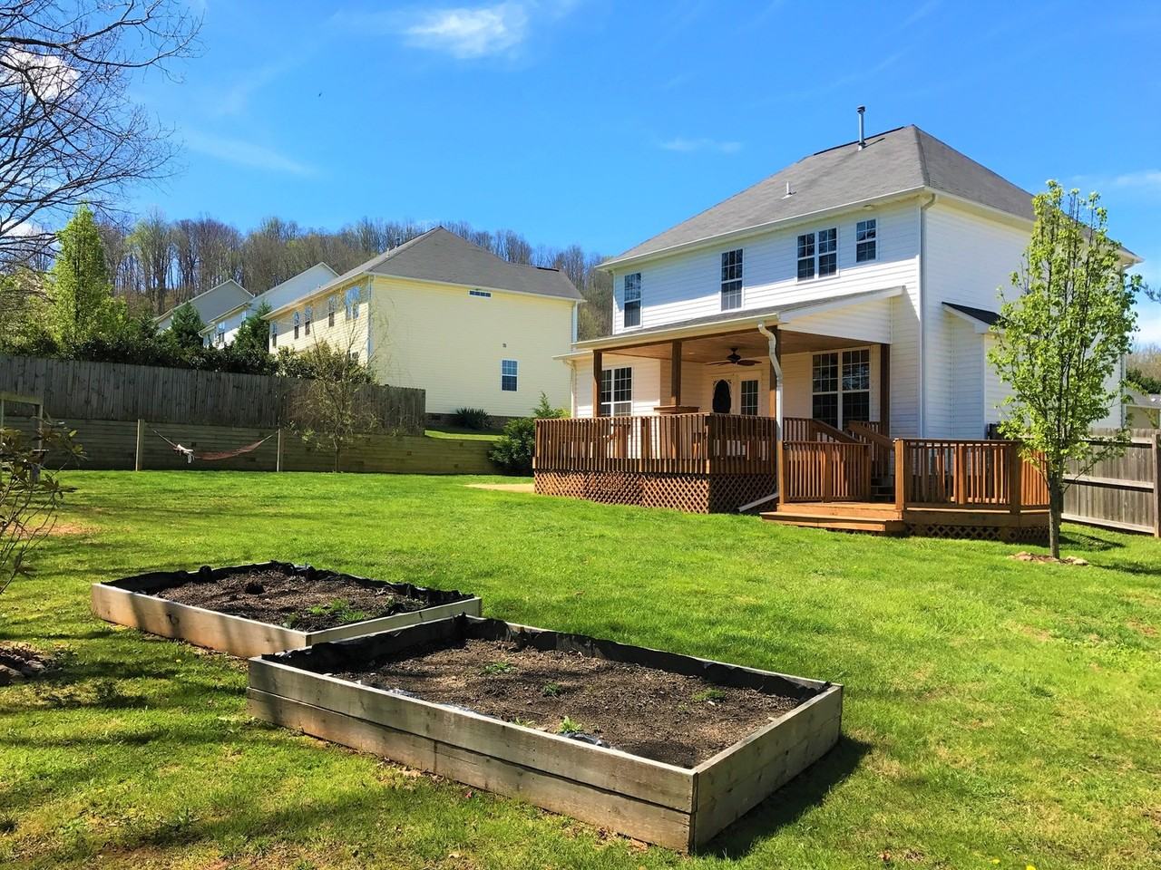 61 Yorktown Cir - Photo 2 of 25