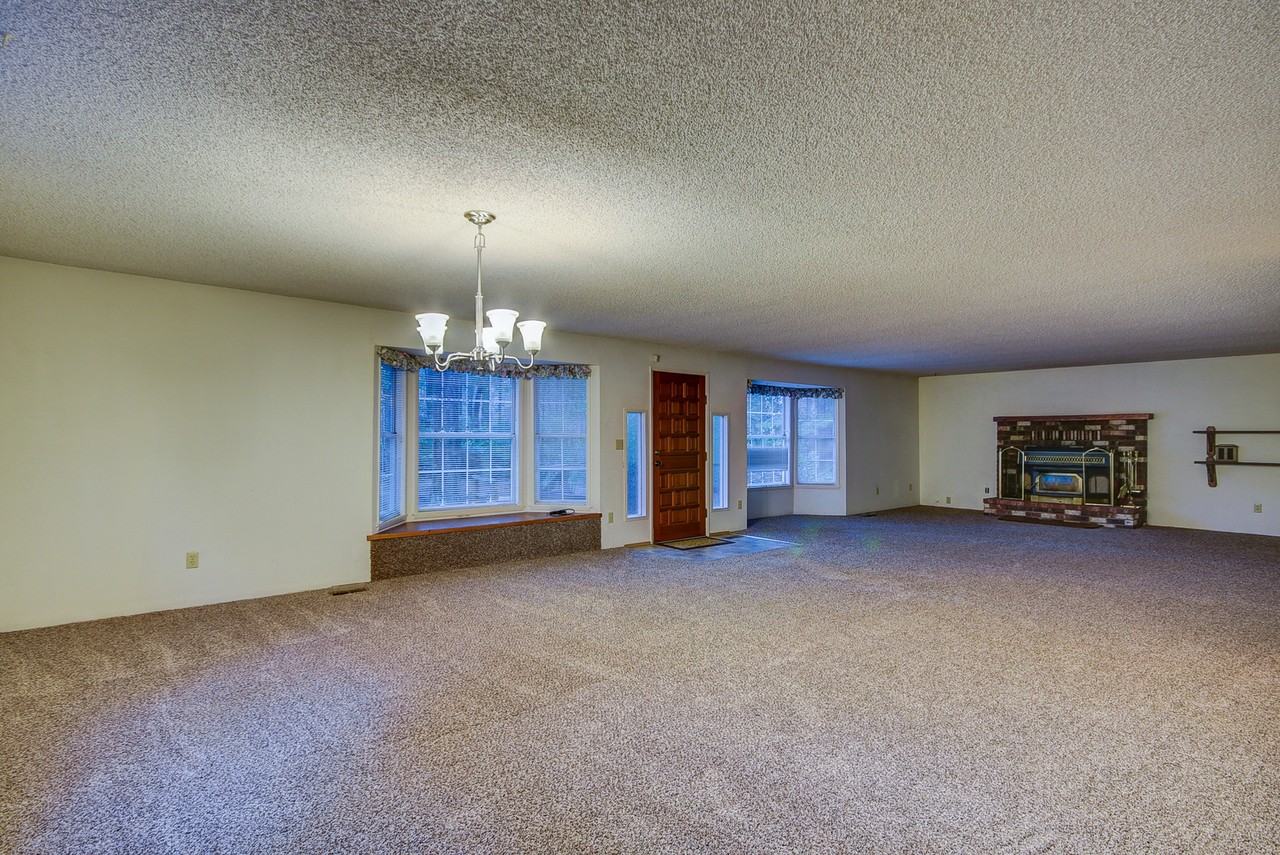2317 Wellman Pl - Photo 3 of 19