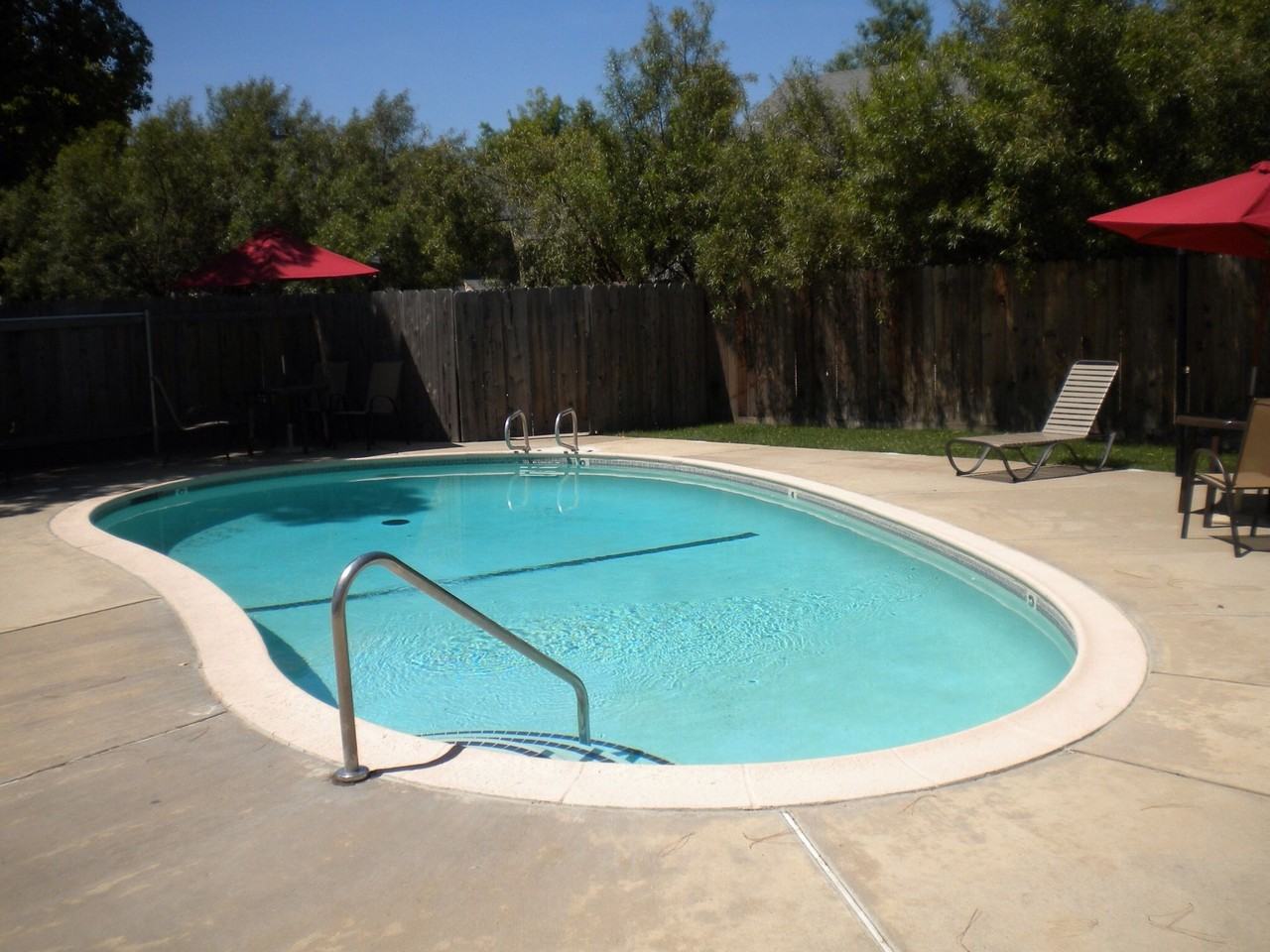 2 bedroom cottages - Photo 2 of 14