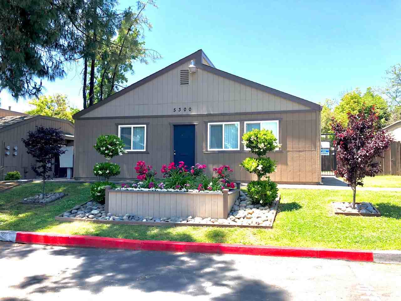2 bedroom cottages - Photo 3 of 14