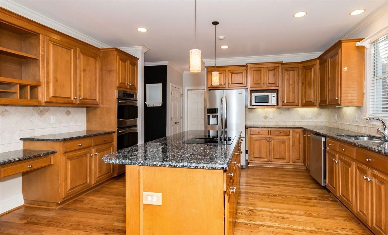 16213 Winnow Ct - Photo 7 of 38