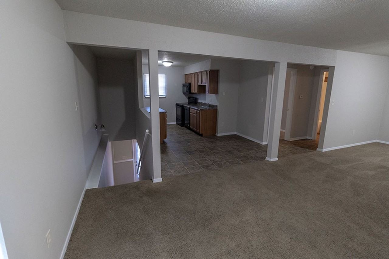 205 Wheaton Ct - Photo 4 of 50