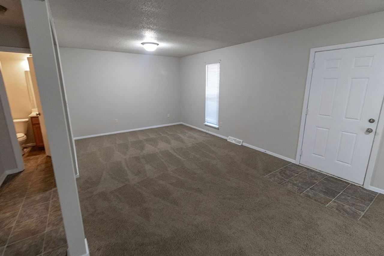 205 Wheaton Ct - Photo 5 of 50