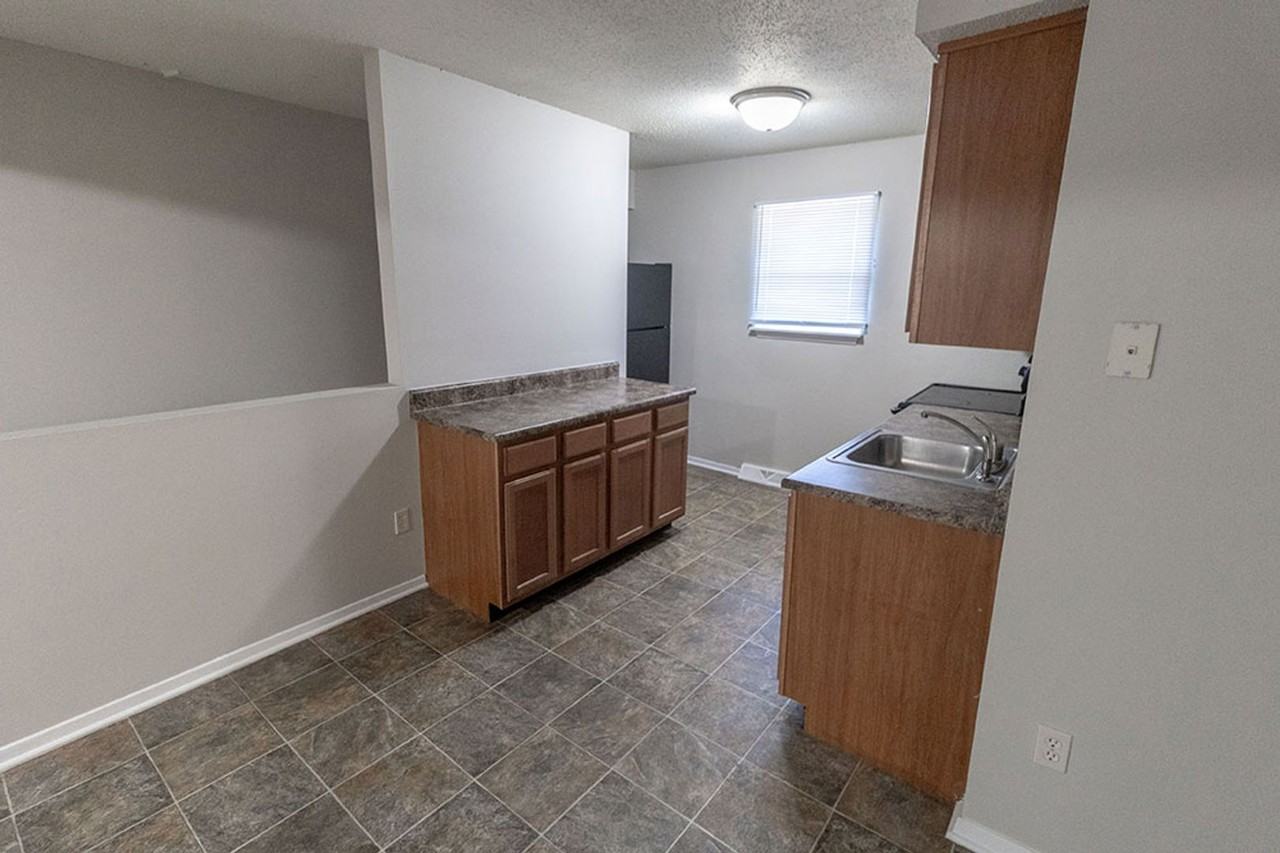 205 Wheaton Ct - Photo 7 of 50