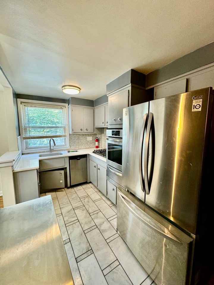 4072 Ford Rd - Photo 3 of 15