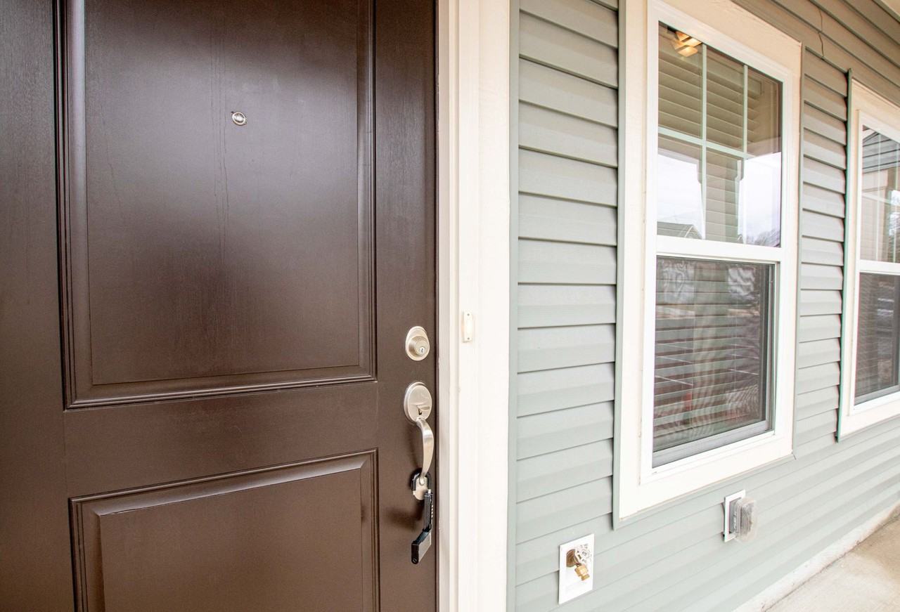 14151 Clayborn St - Photo 3 of 18