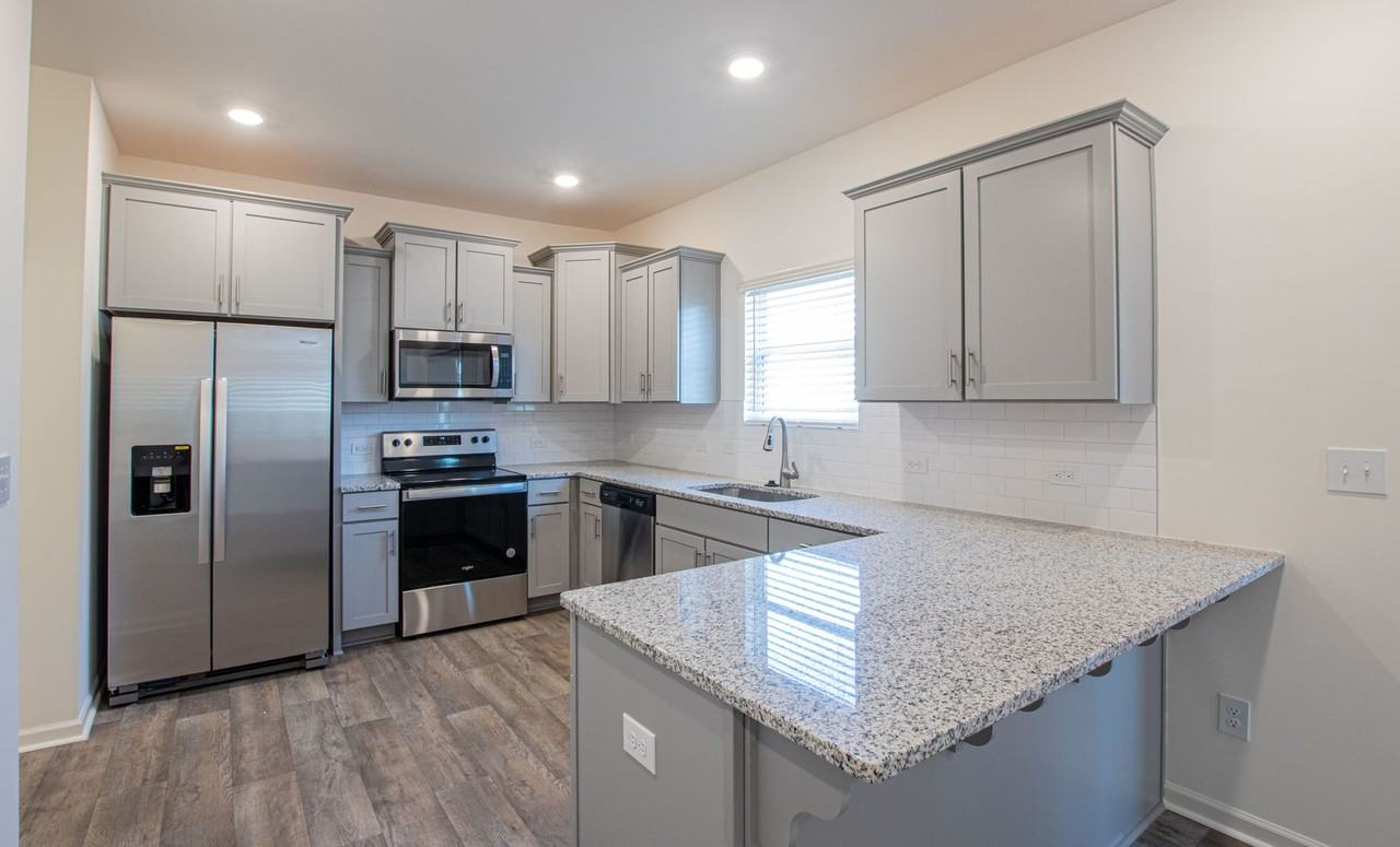 7024 Duncan Acres Dr - Photo 7 of 25