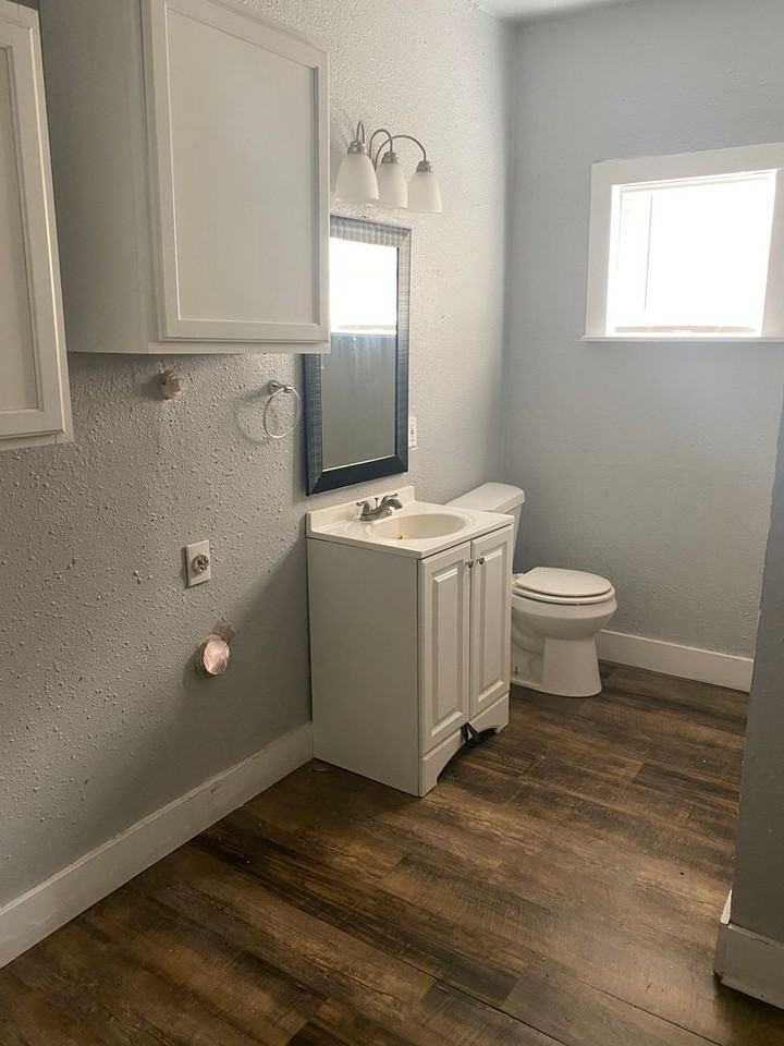 615 S Throckmorton St - Photo 5 of 5