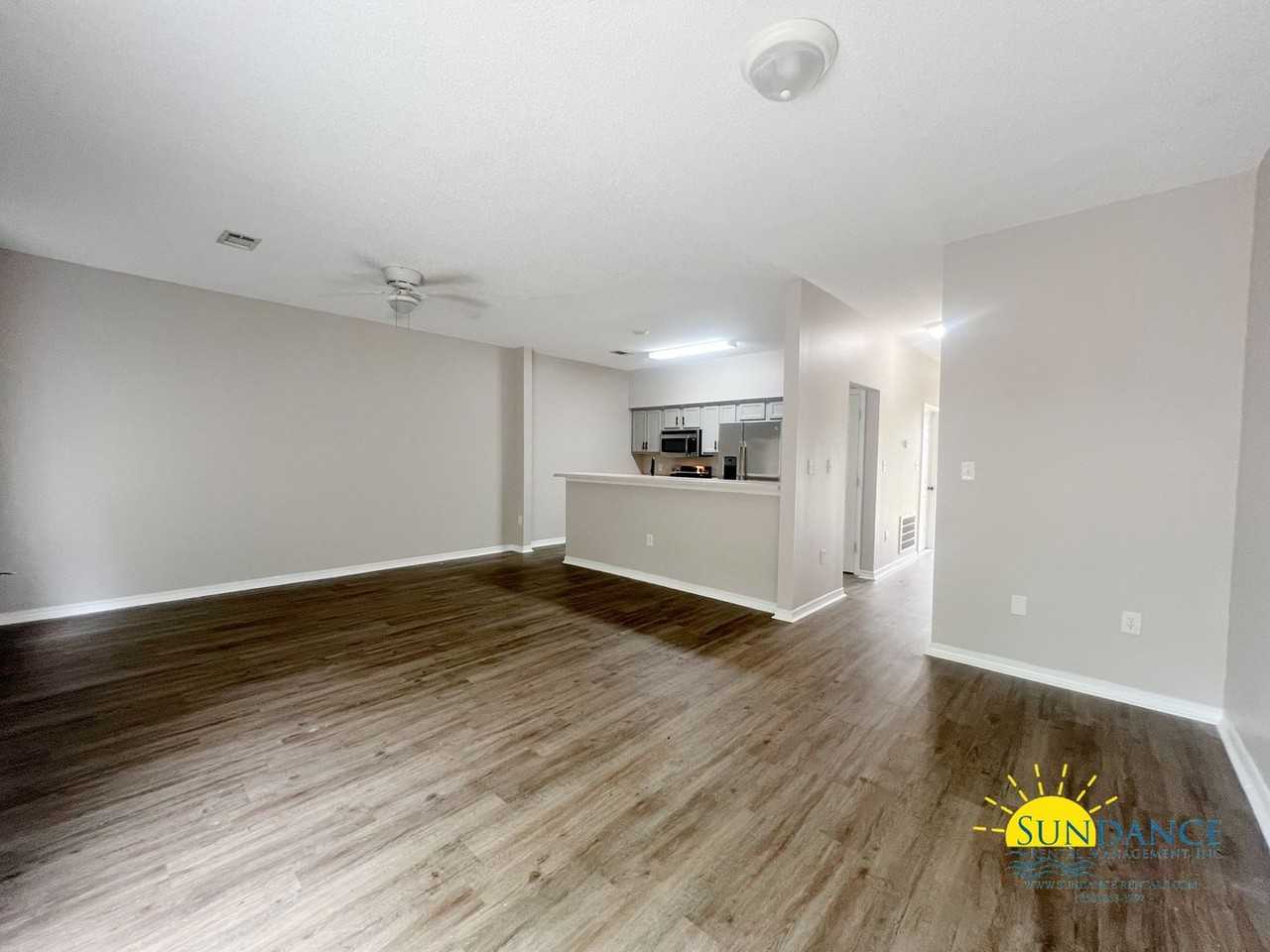 2127 Tom St - Photo 2 of 13