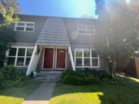913 NE Franklin Ave - Photo 1 of 1
